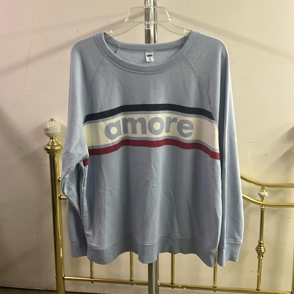 AMORE sweatshirt